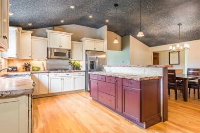 717 Hilltop Rd, Littleton, NH 03561 - photo 5