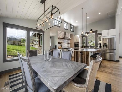 424 E Saddle Dr, Midway, UT 84049 - photo 5