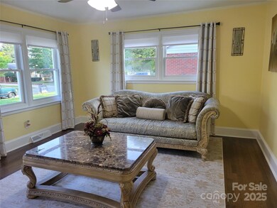 1415 Orvis St, Charlotte, NC 28216 - photo 2