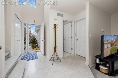 882 Natures Cove Ct, Wixom, MI 48393 - photo 5