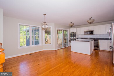 5986 Calvert Way, Sykesville, MD 21784 - photo 3