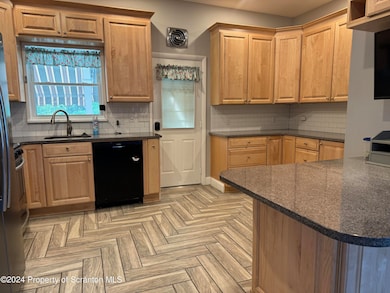 917 919 Monroe Ave, Scranton, PA 18510 - photo 4