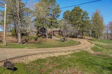 1005 Pine Ave-8