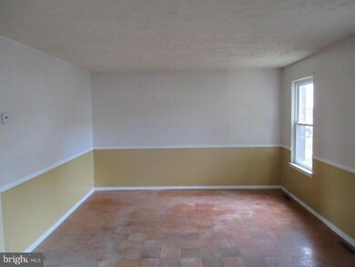 1488 Harford Square Dr, Edgewood, MD 21040 - photo 2