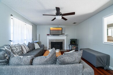 3030 Stillwell Blvd, Crestview, FL 32539 - photo 2