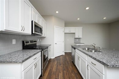 7705 NW 95th Ct, Grimes, IA 50111 - photo 5