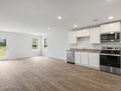 3729 Chestnut Grove Leland NC 28451 USA-