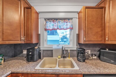 12-137-Burton-St-WindowStill-Real-Estate