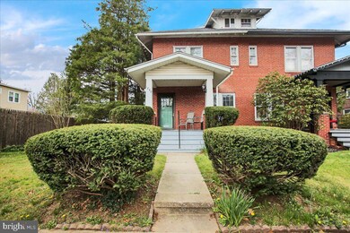 1239 Girard Ave, Reading, PA 19610 - photo 2