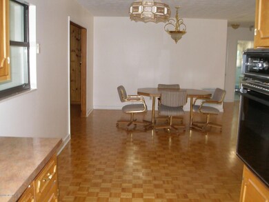 8321 Sanlando Ave, Jacksonville, FL 32211 - photo 5