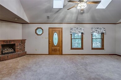 1444 Twin Creek Rd, Asheboro, NC 27205 - photo 4