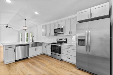 1012 E Hazzard Ave, Eustis, FL 32726 - photo 3