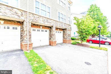 11265 Wortham Crest Cir unit 39, Manassas, VA 20109 - photo 3