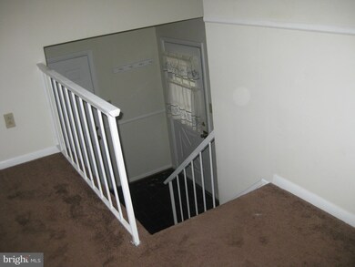 9339 Winkler Ln, La Plata, MD 20646 - photo 3