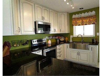Kitchen. Granite Countertops, Stainless Steel Appl
