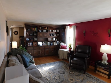 20 Worcester St, Ludlow, MA 01056 - photo 5