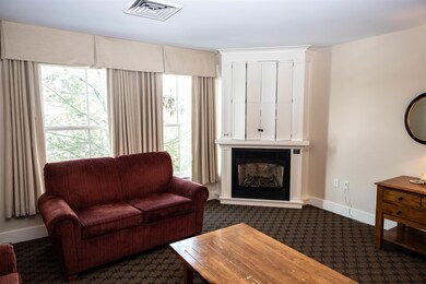 602/604 Qtr I V Adams House, Ludlow, VT 05149 - photo 6