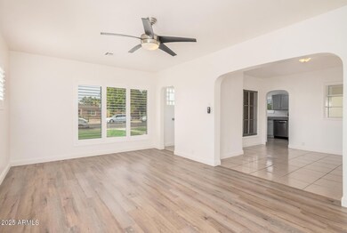 1201 E Almeria Rd, Phoenix, AZ 85006 - photo 4