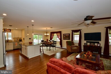 2101 Curtis Ct, Sykesville, MD 21784 - photo 7