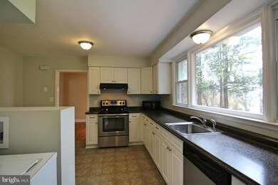 4 Roundridge Rd, Lutherville Timonium, MD 21093 - photo 7