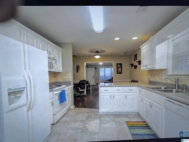 216 Hidden Creek Pkwy, Pelham, AL 35124 - photo 6