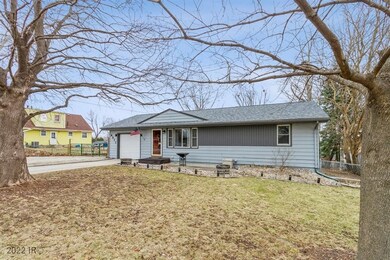 4211 SE 12th St, Des Moines, IA 50315 - photo 3