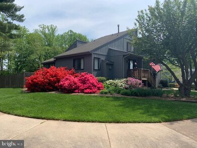 5511 Westcliff Ct, Burke, VA 22015 - photo 2