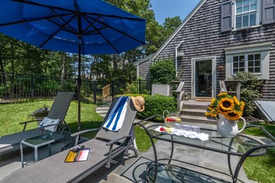 3 Duncan Close, Edgartown, MA 02539 - photo 2