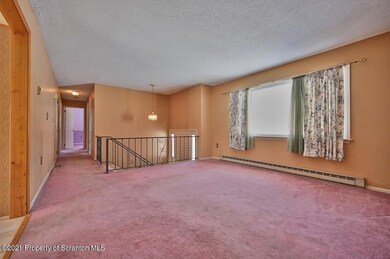 28 Wemberly Hills Rd, Olyphant, PA 18447 - photo 4