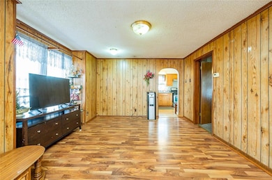 2718 Allison Ave, Des Moines, IA 50310 - photo 6