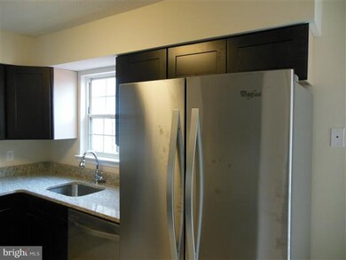 19126 Partridge Wood Dr, Germantown, MD 20874 - photo 6