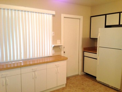 06 Kitchen