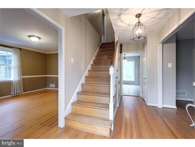 310 Maple St, Downingtown, PA 19335 - photo 4