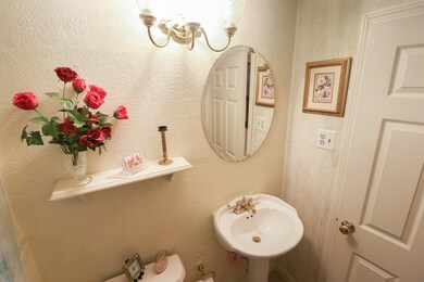 42 Fairbrook Rd, Framingham, MA 01701 - photo 6