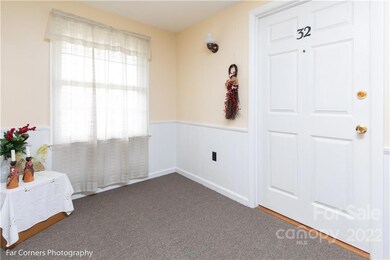 55 Brookside Dr unit 32, Hendersonville, NC 28792 - photo 4