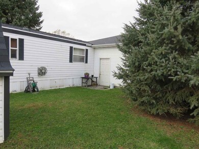 721 Maple View Dr, Waupun, WI 53963 - photo 5