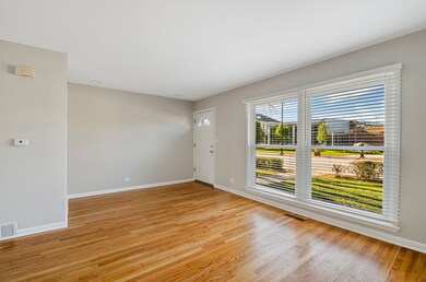 901 Waukegan Rd unit A, Deerfield, IL 60015 - photo 2