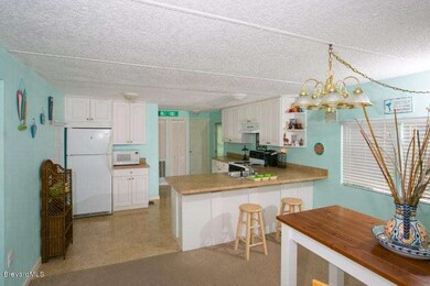 446 Egret - Kitchen 1