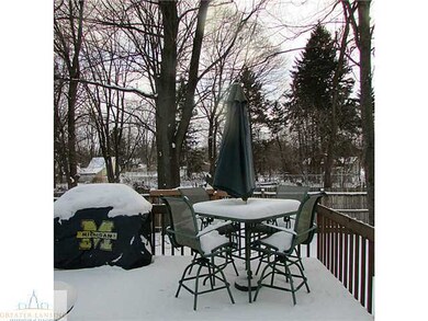 825 W Northrup St, Lansing, MI 48911 - photo 4