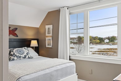 49 Langsford Rd, Kennbunkport