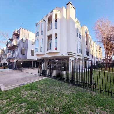 2002 N Fitzhugh Ave unit 10, Dallas, TX 75204 - photo 2