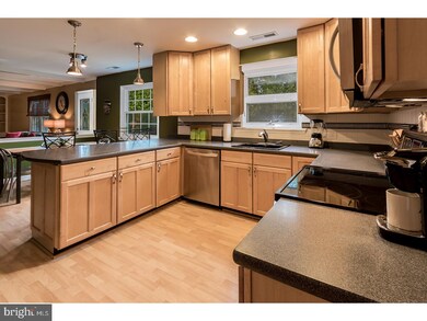 331 Stevenson Cir, Lafayette Hill, PA 19444 - photo 5