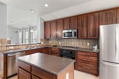 2013 Belmont Park Dr, Denton, TX 76210 - photo 4