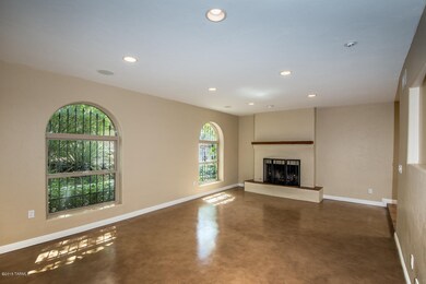2484 N.Shadetree-6