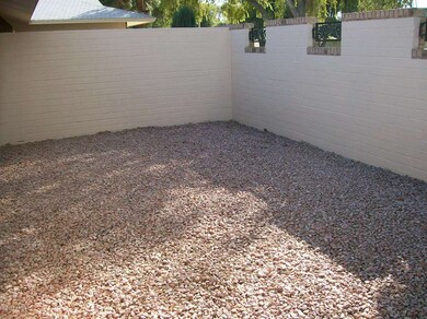 18221 N 99th Dr, Sun City, AZ 85373 - photo 2