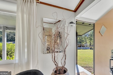 111 Robinhood Dr, Woodstock, GA 30188 - photo 7