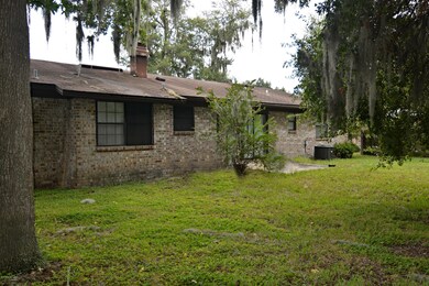 4952 Lofty Pines Cir W, Jacksonville, FL 32210 - photo 2