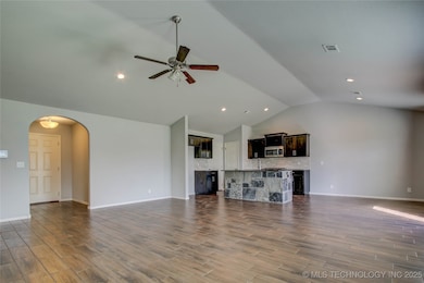 7319 S Laurel Place, Broken Arrow, OK 74011 - photo 4