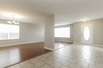 565 Hummingbird Ln, Whiteland, IN 46184 - photo 5