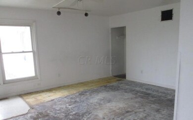 1700-02 Frank Rd bedroom